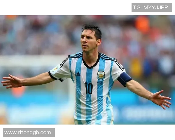 进球最多的中锋足球明星盘点与历史成就分析